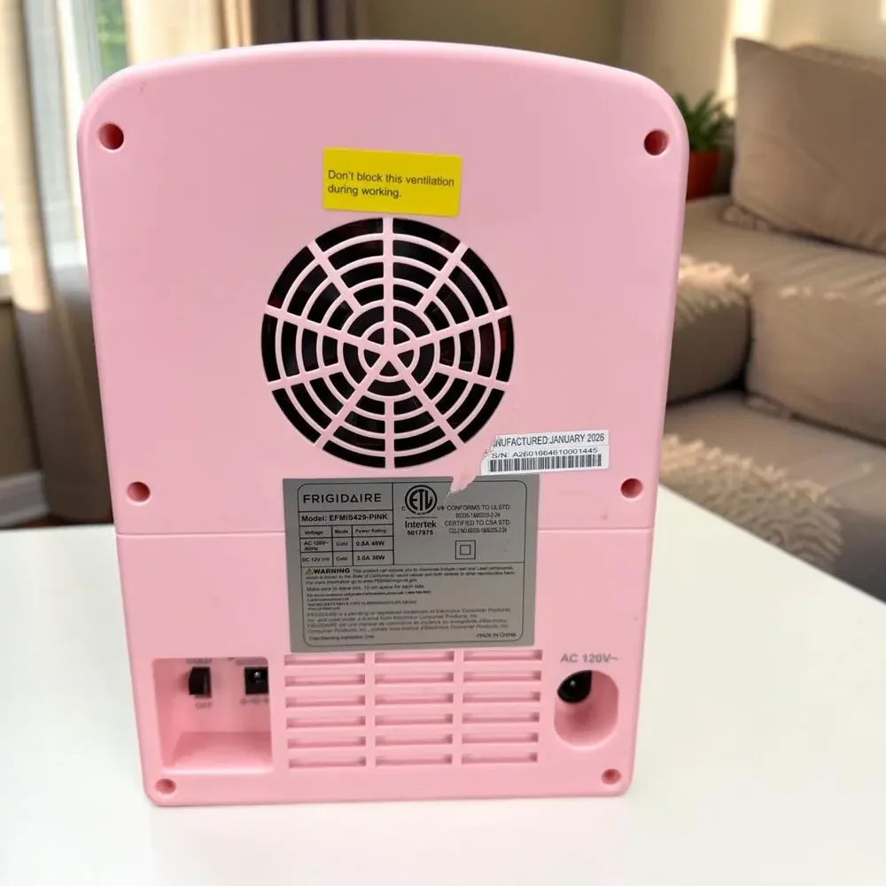 Frigidaire Retro Mini Personal Skincare Fridge Pink 6 Can Portable Cooler Dorm